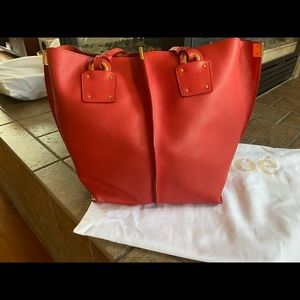 Chloe Medium Vick Leather Tote W/ FREE Tess wallet